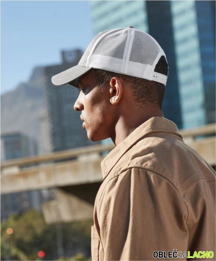 6 panelová šiltovka URBANWEAR TRUCKER Beechfield